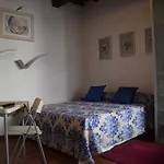 Sant' Apollonia Πανσιόν 2*