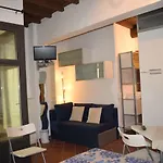 Sant' Apollonia Πανσιόν 2*