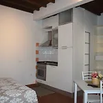Sant' Apollonia Πανσιόν 2*